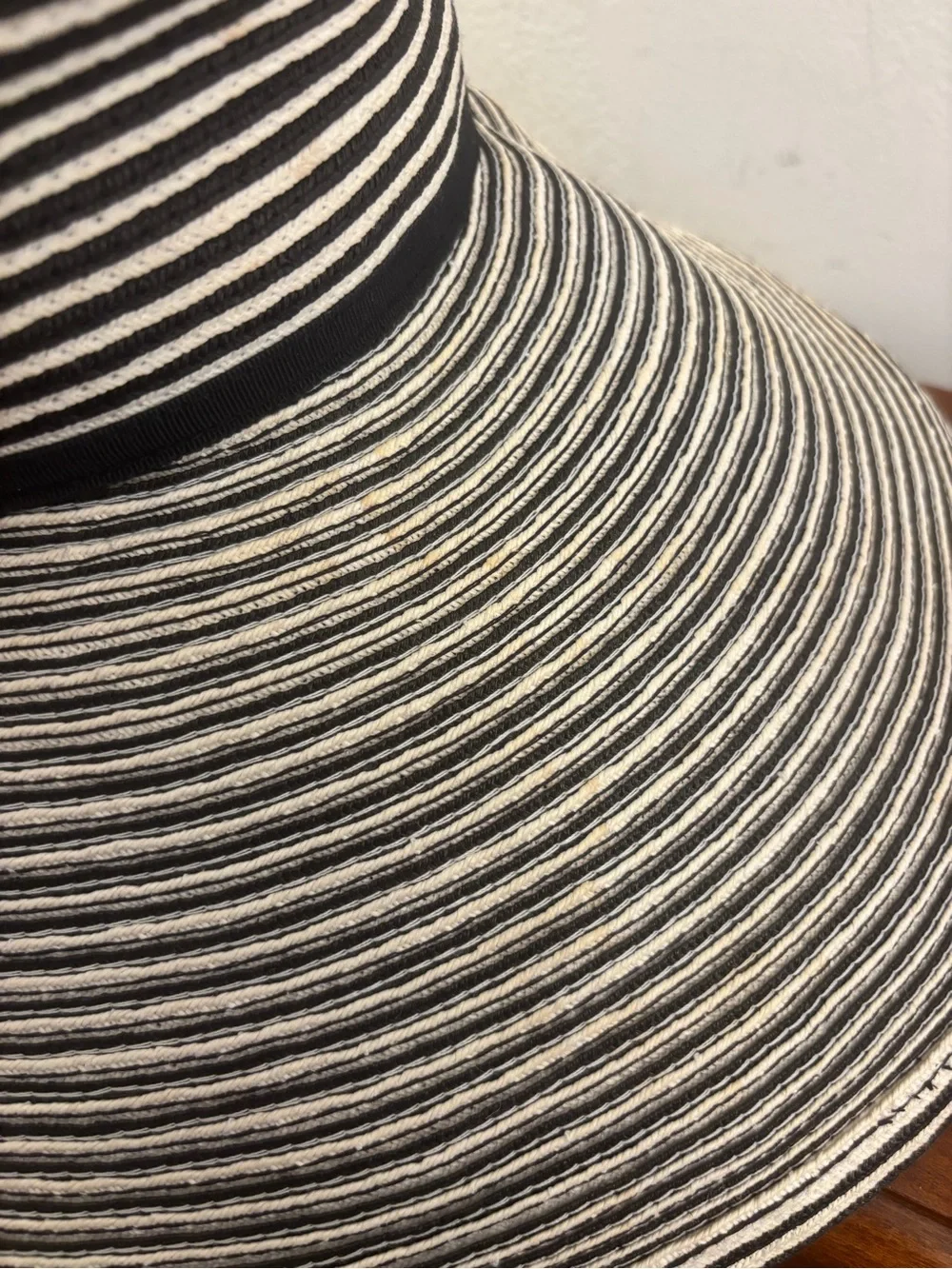 Eric Javits Black White Striped Wide Brim Squishee Sun Hat One Size Packable - Picture 7 of 16